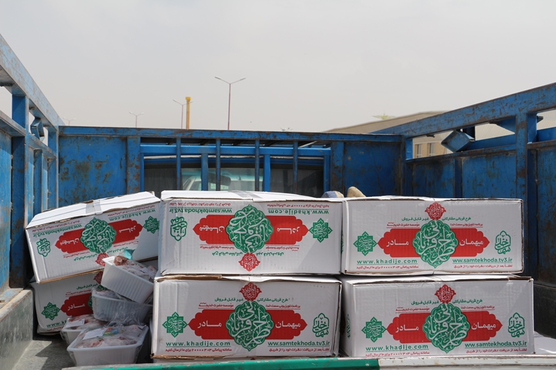 توزيع 1200 بسته گوشت قرباني بمناسبت ماه مبارک رمضان در سمنان