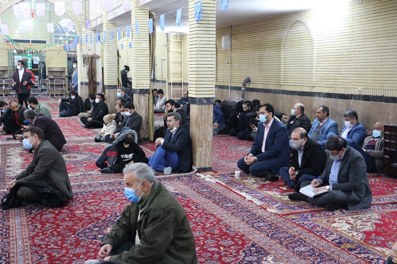مراسم گراميداشت دهه مبارک فجر در مسجد عابدينيه سمنان برگزار شد