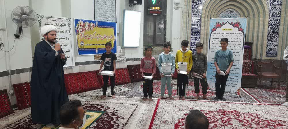تقدير از بچه هاي فعال مسجد توسط کانون فاطمه الزهرا(س)شاهرود